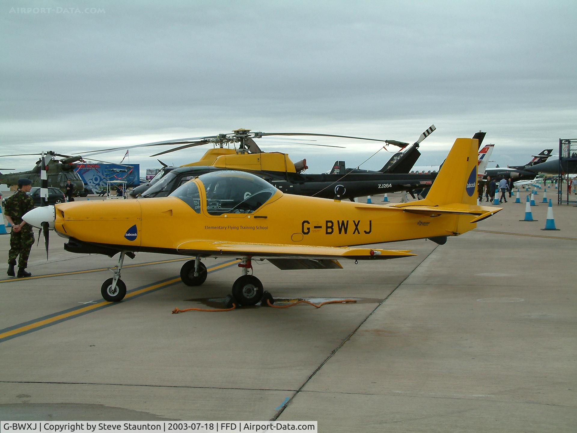 G-BWXJ, 1996 Slingsby T-67M-260 Firefly C/N 2245, Royal International Air Tattoo 2003