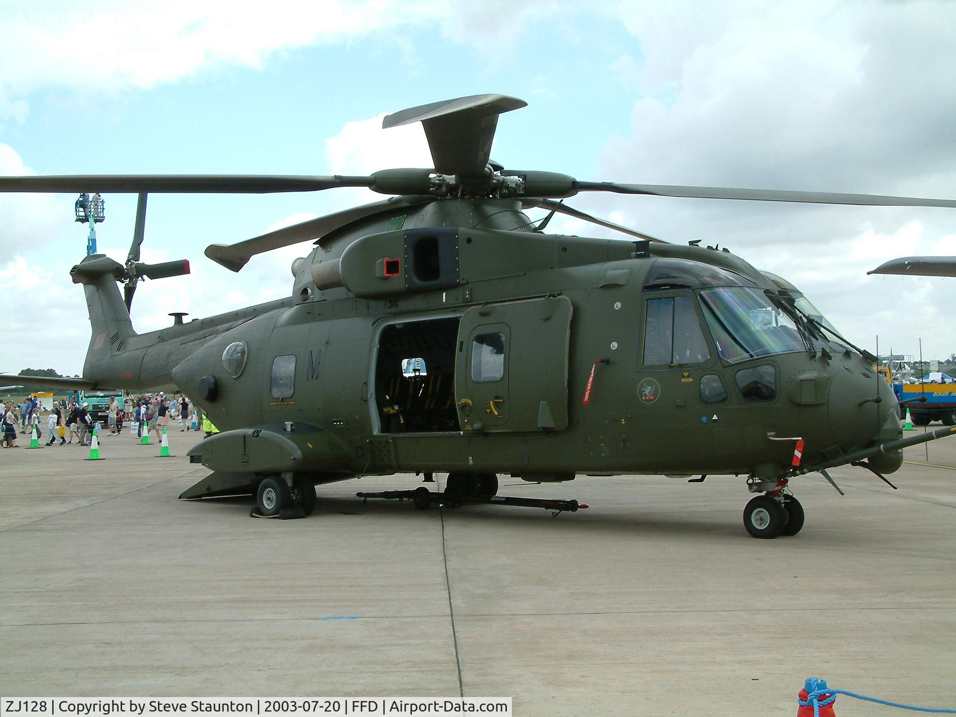 ZJ128, Westland Merlin HC.3 C/N 50153/RAF12, Royal International Air Tattoo 2003