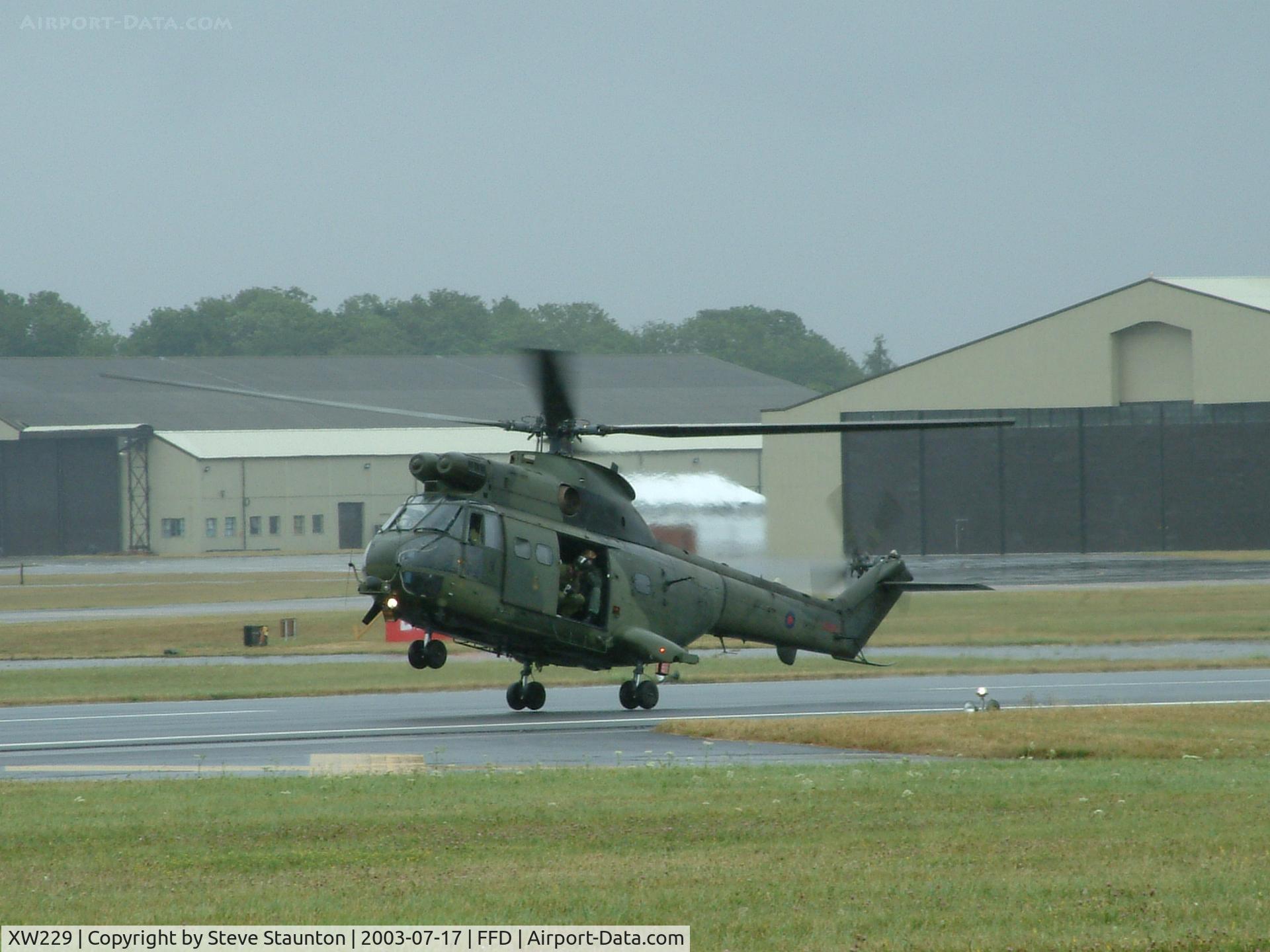 XW229, 1972 Westland Puma HC.1 C/N 1185, Royal International Air Tattoo 2003