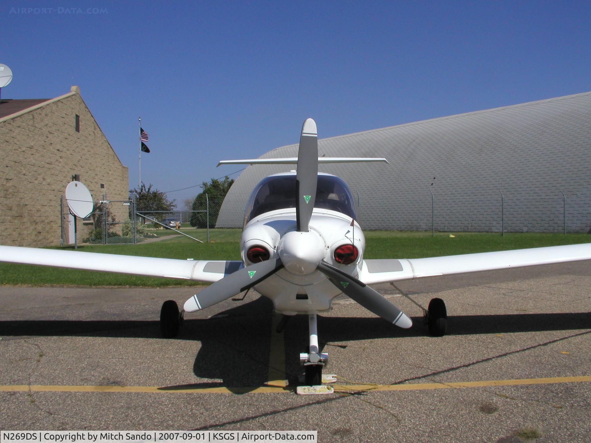 N269DS, Diamond DA-40 Diamond Star C/N 40.269, Parked on the ramp at Fleming Field.