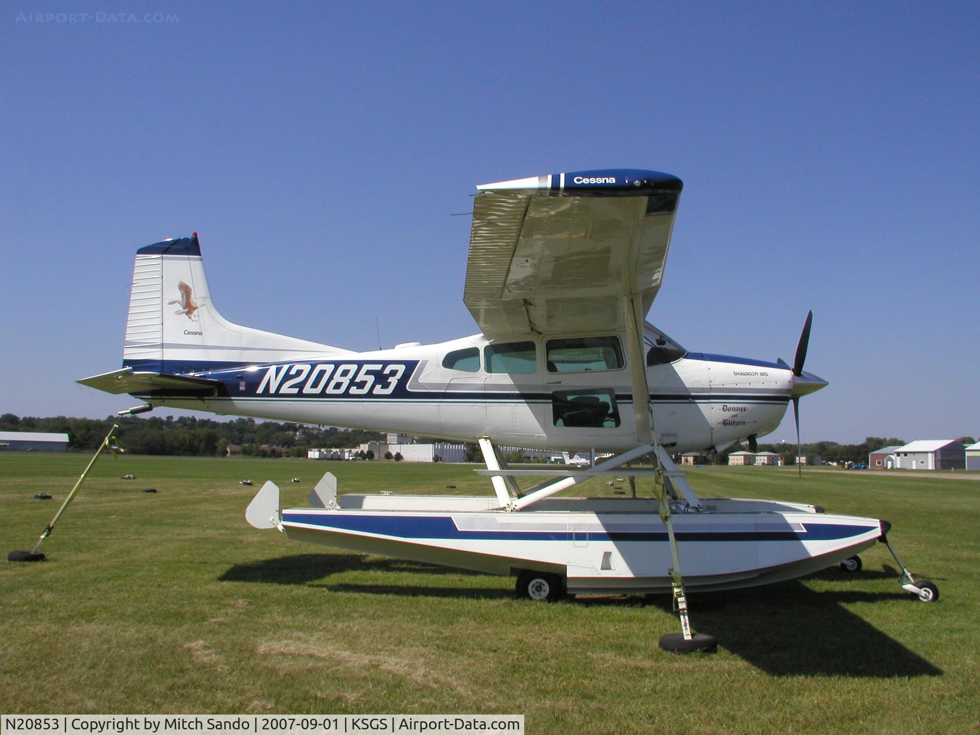 N20853, 1976 Cessna A185F Skywagon 185 C/N 18503045, Parked at Fleming Field in South St. Paul, MN.
