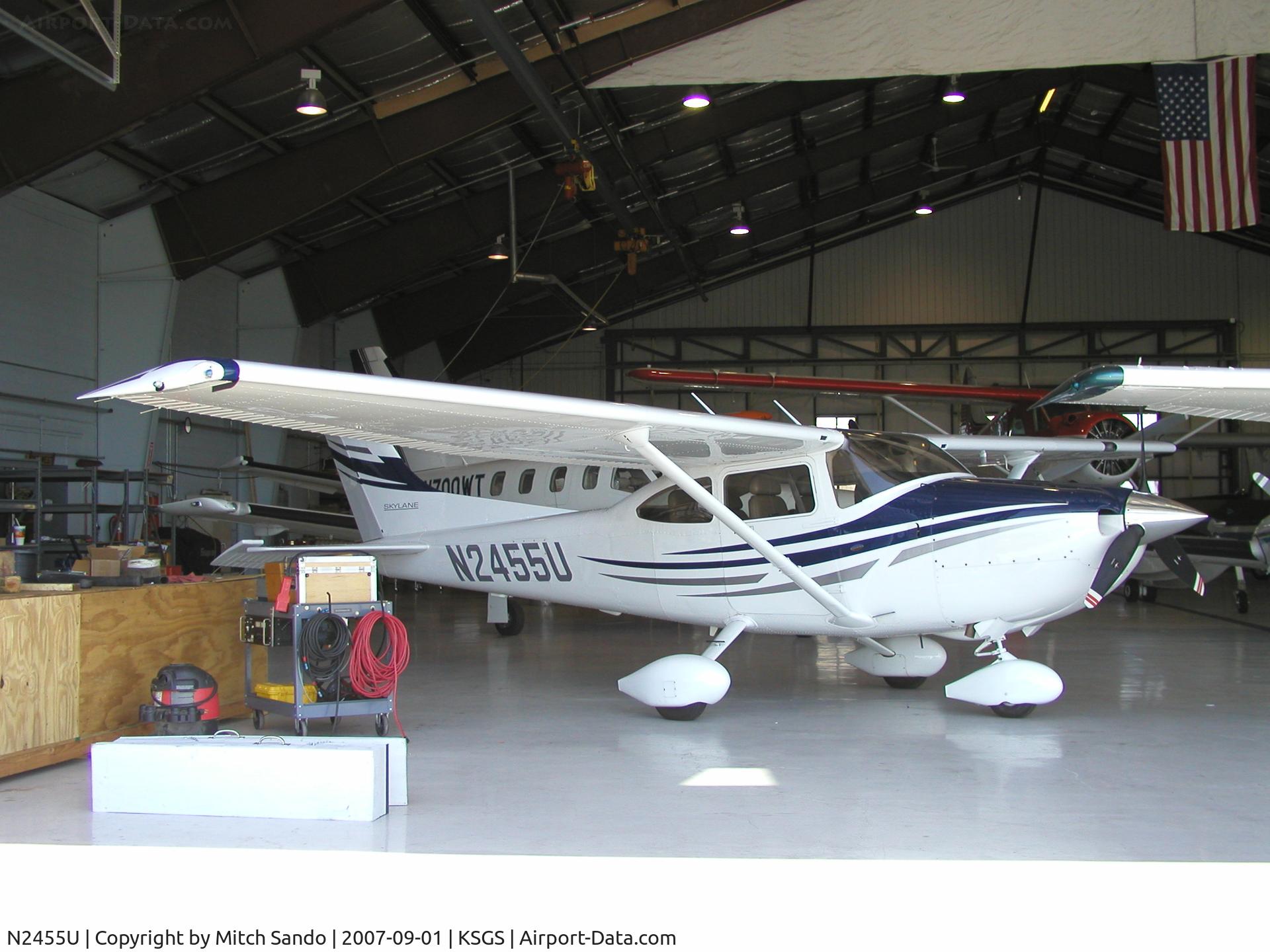 N2455U, 2005 Cessna 182T Skylane C/N 18281726, Parked inside Wipaire's Hangar.