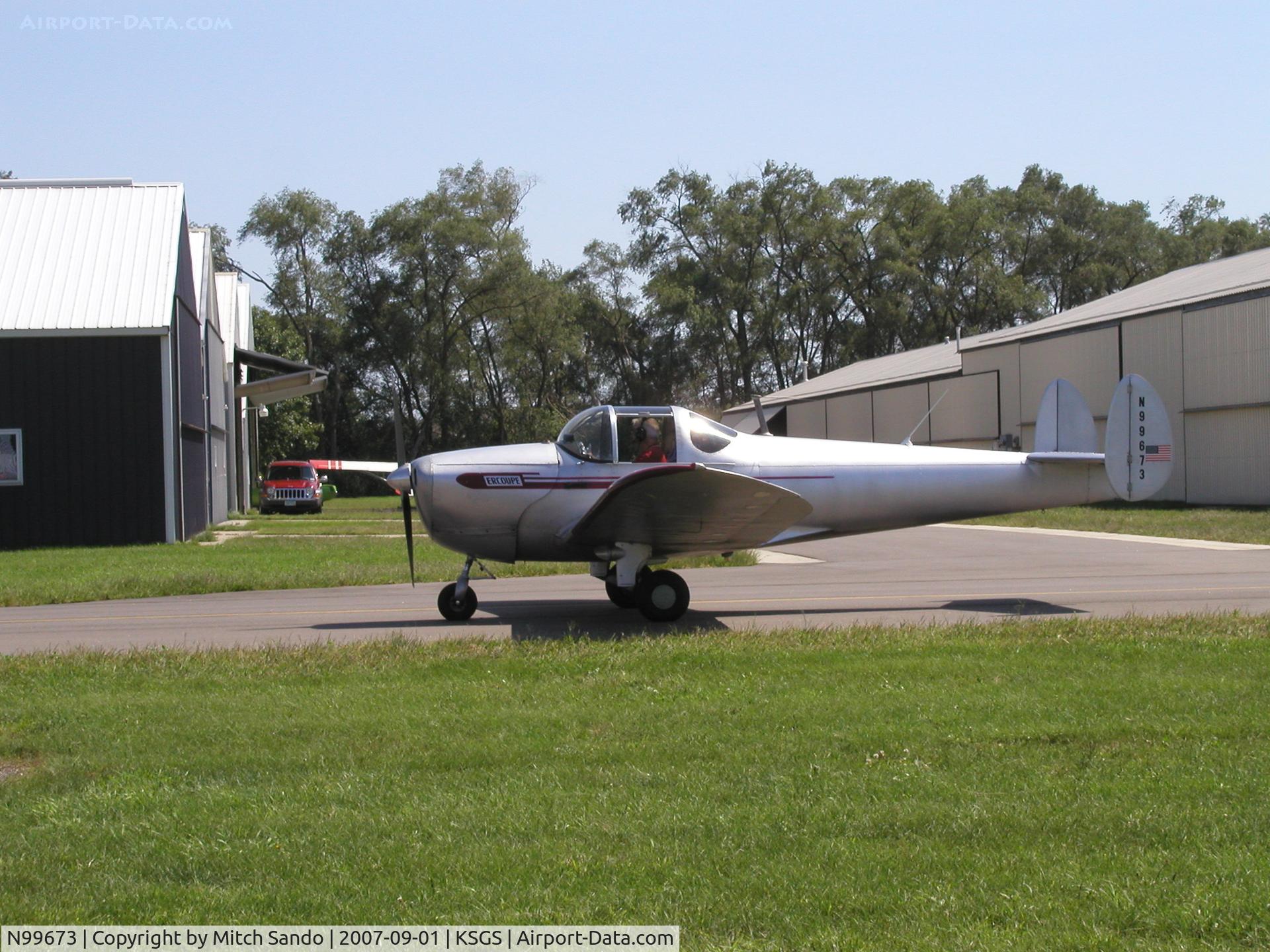 N99673, 1946 Erco 415C Ercoupe C/N 2296, Taxiing back to the hangar.