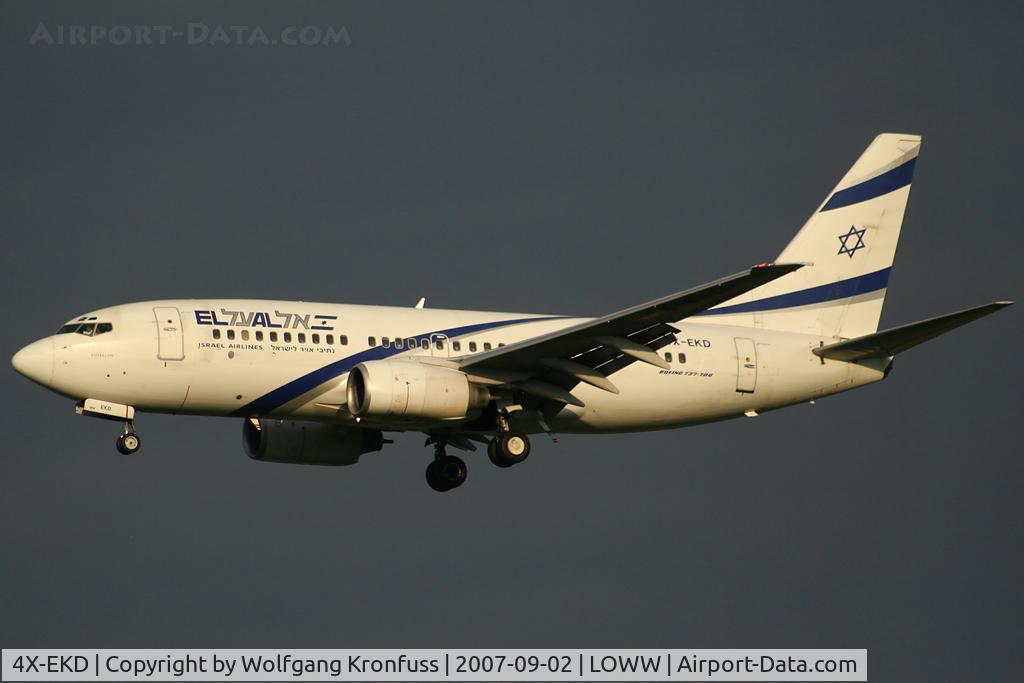 4X-EKD, 1999 Boeing 737-758 C/N 29960, nice evening light on this one