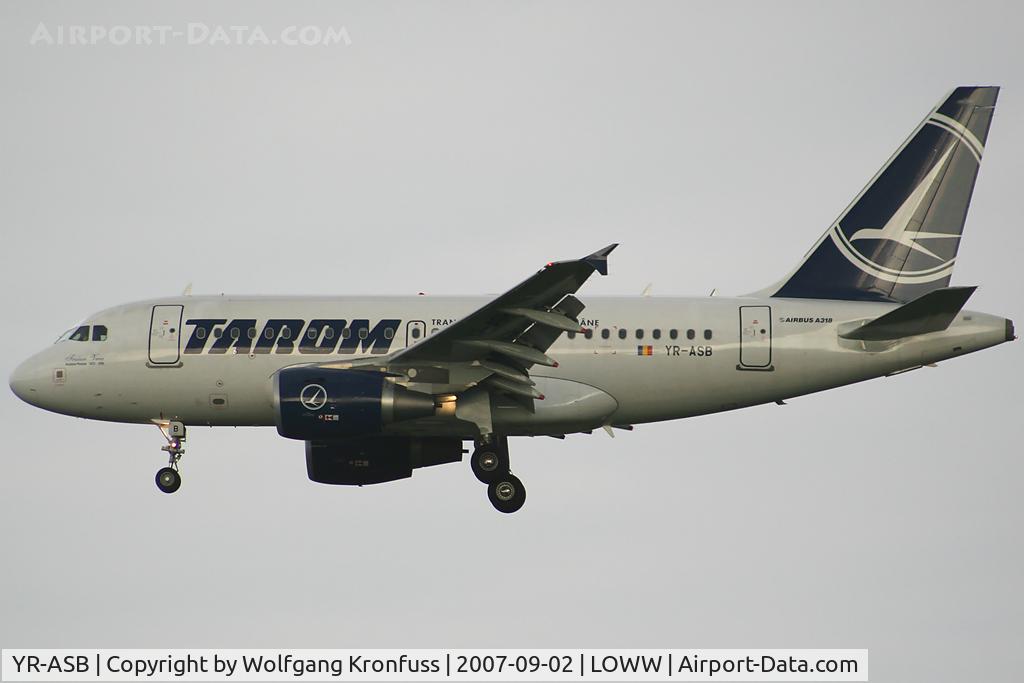 YR-ASB, 2006 Airbus A318-111 C/N 2955, nice surprise, instead of the usual B737