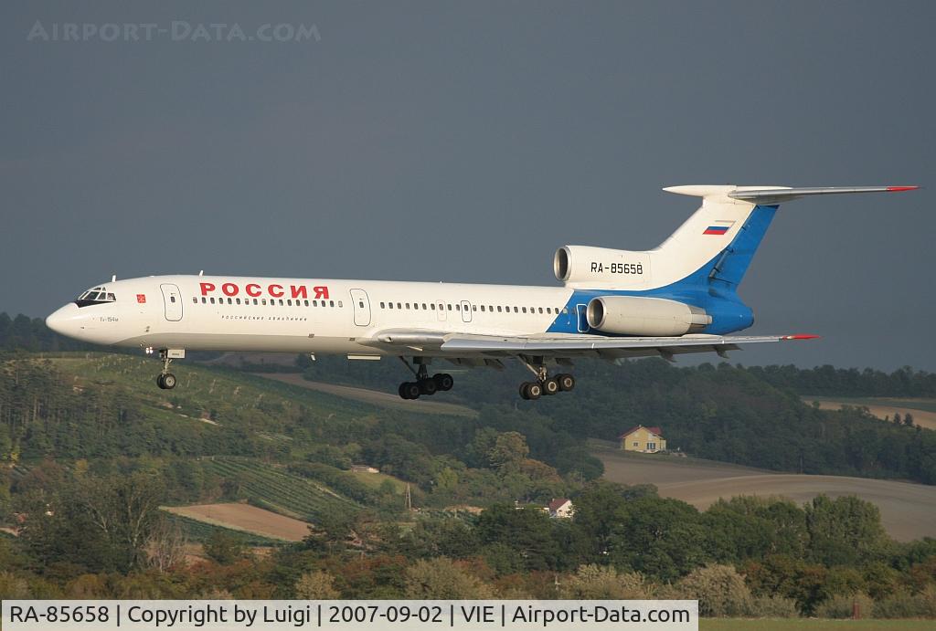 RA-85658, 1989 Tupolev Tu-154M C/N 89A808, Rossiya TU-154