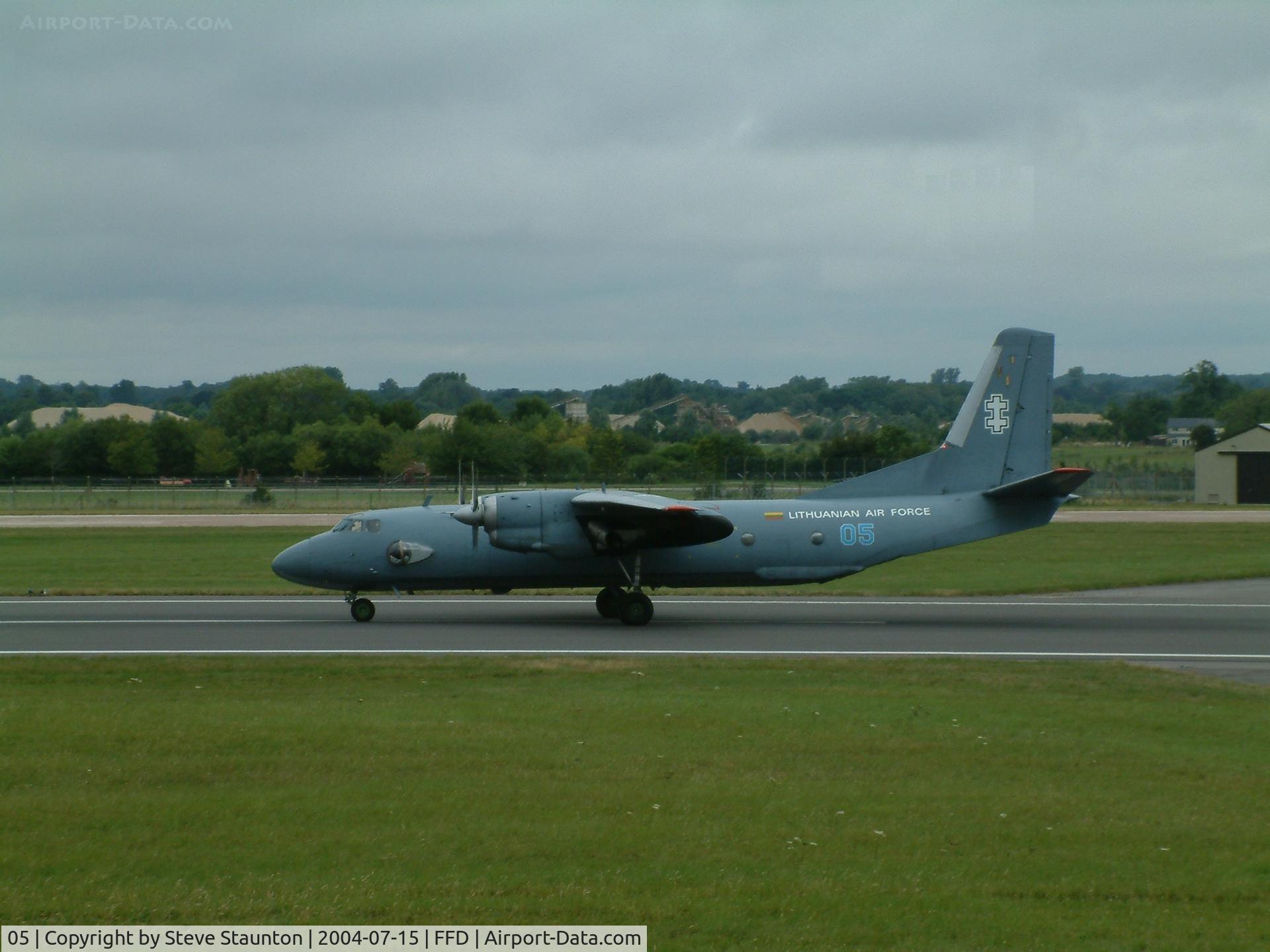 05, Antonov An-26B C/N 97311203, Royal International Air Tattoo 2004