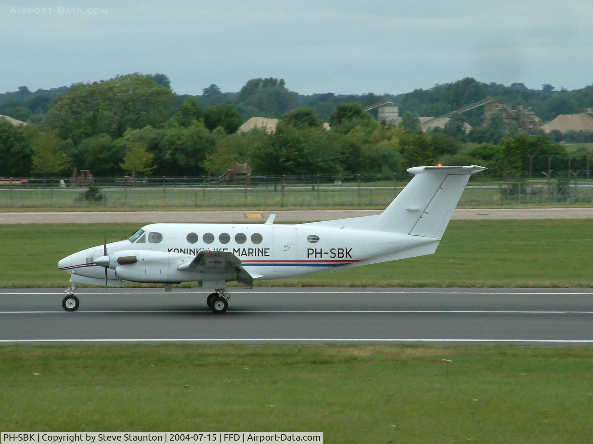 PH-SBK, 1976 Beech Super King Air 200C C/N BB-180, Royal International Air Tattoo 2004