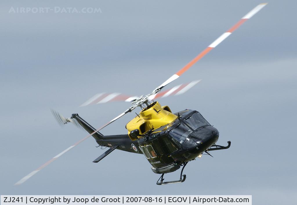 ZJ241, 1997 Bell 412EP Griffin HT1 C/N 36164, Coming in for landing