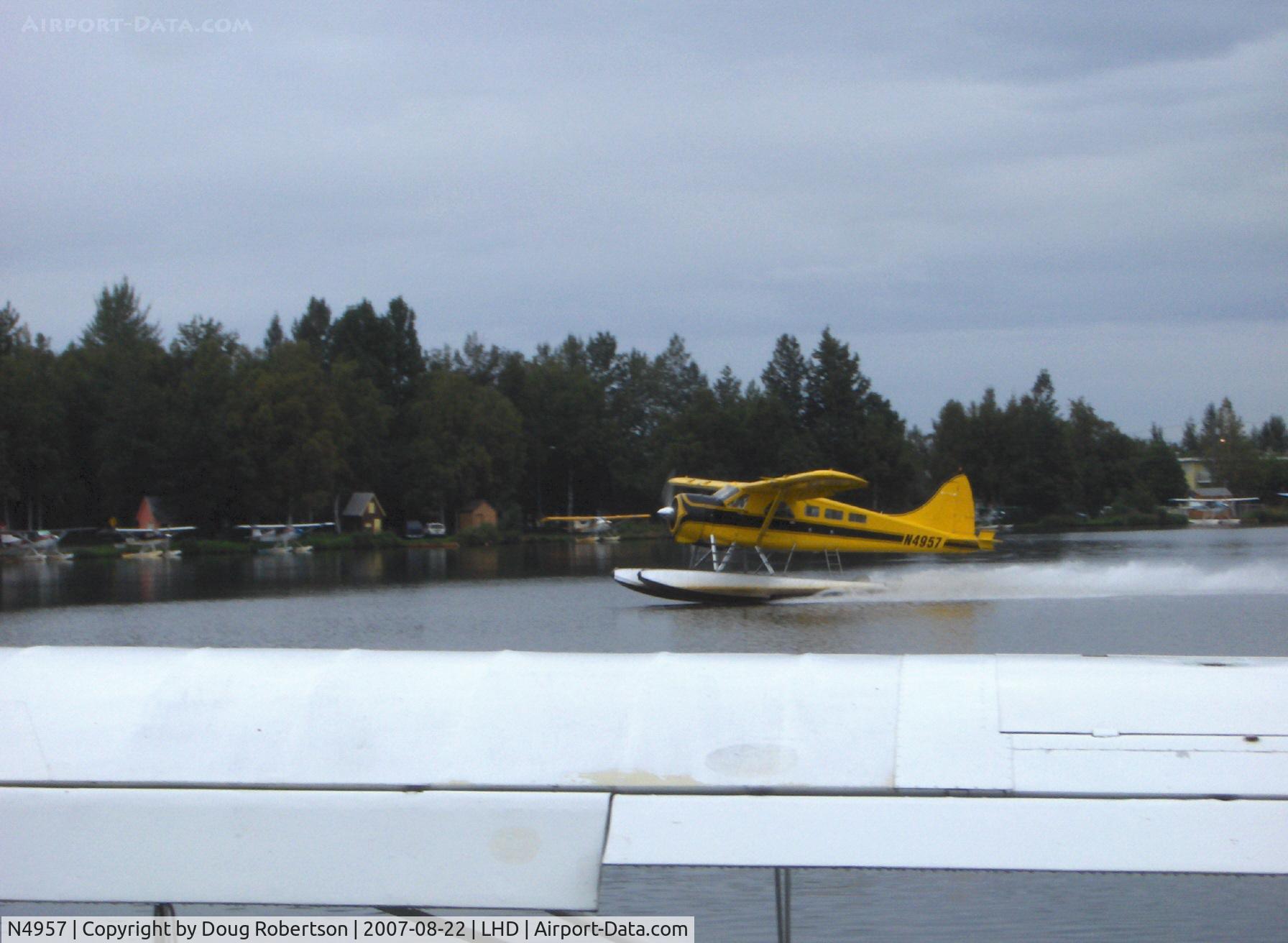 N4957, 1952 De Havilland Canada L-20A Beaver C/N 490, 1952 DeHavilland BEAVER DHC-2 MK.1 L-20A, P&W R-985 450 Hp, takeoff run