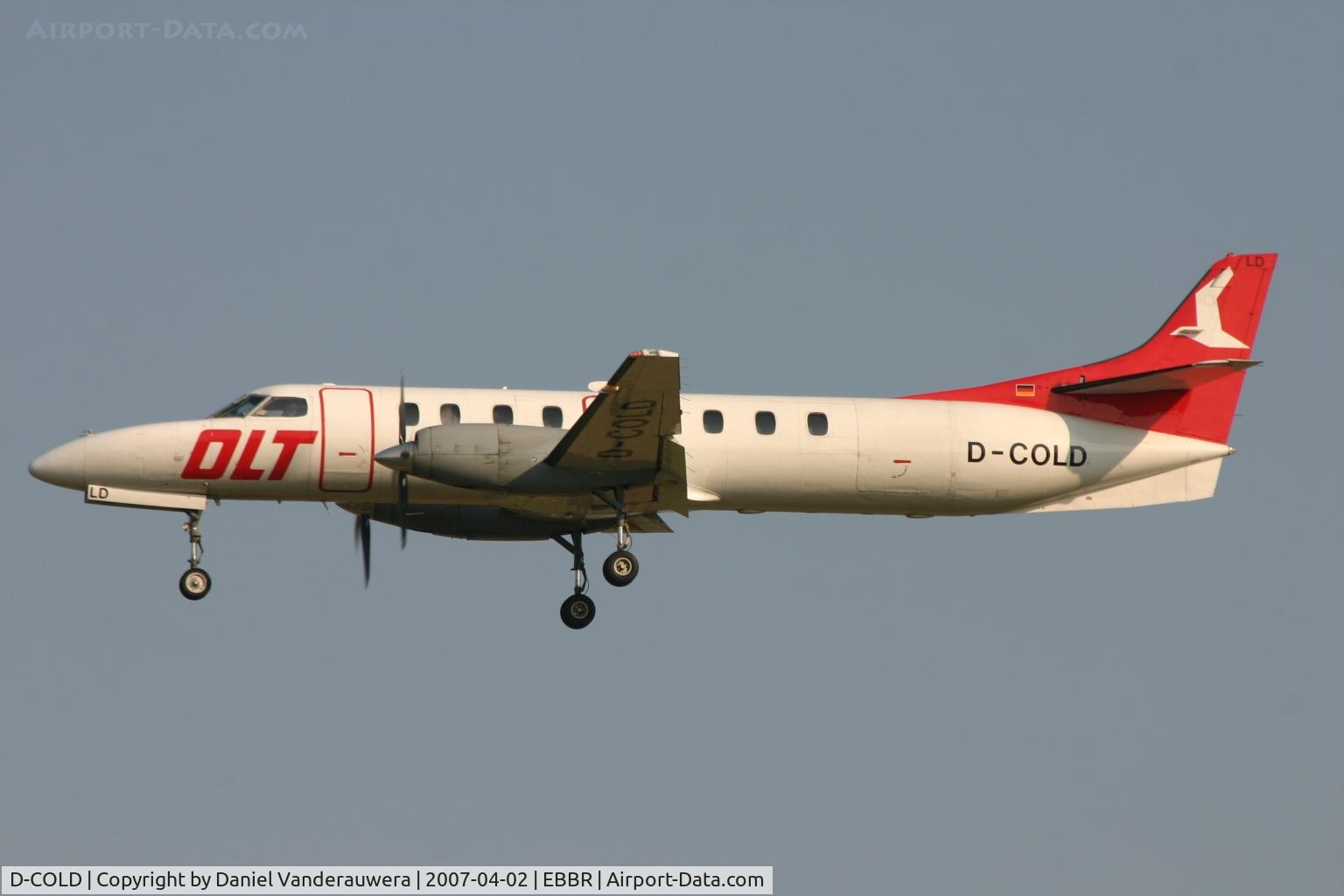 D-COLD, 1981 Fairchild Swearingen Tp88 Metro III (SA-227AC) C/N AC-421B, descending to rwy 25L