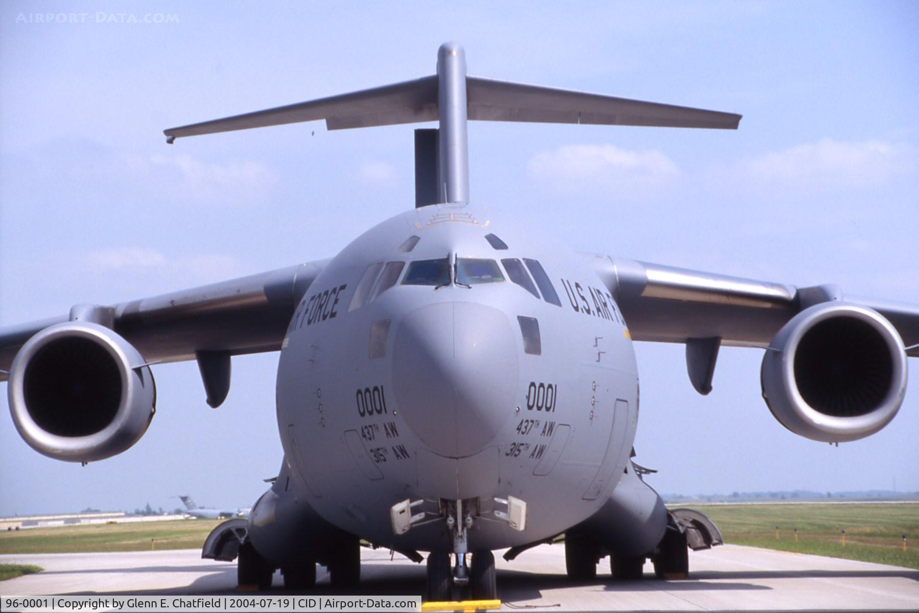 96-0001, 1996 McDonnell Douglas C-17A Globemaster III C/N P-33, C-17A close up and personal