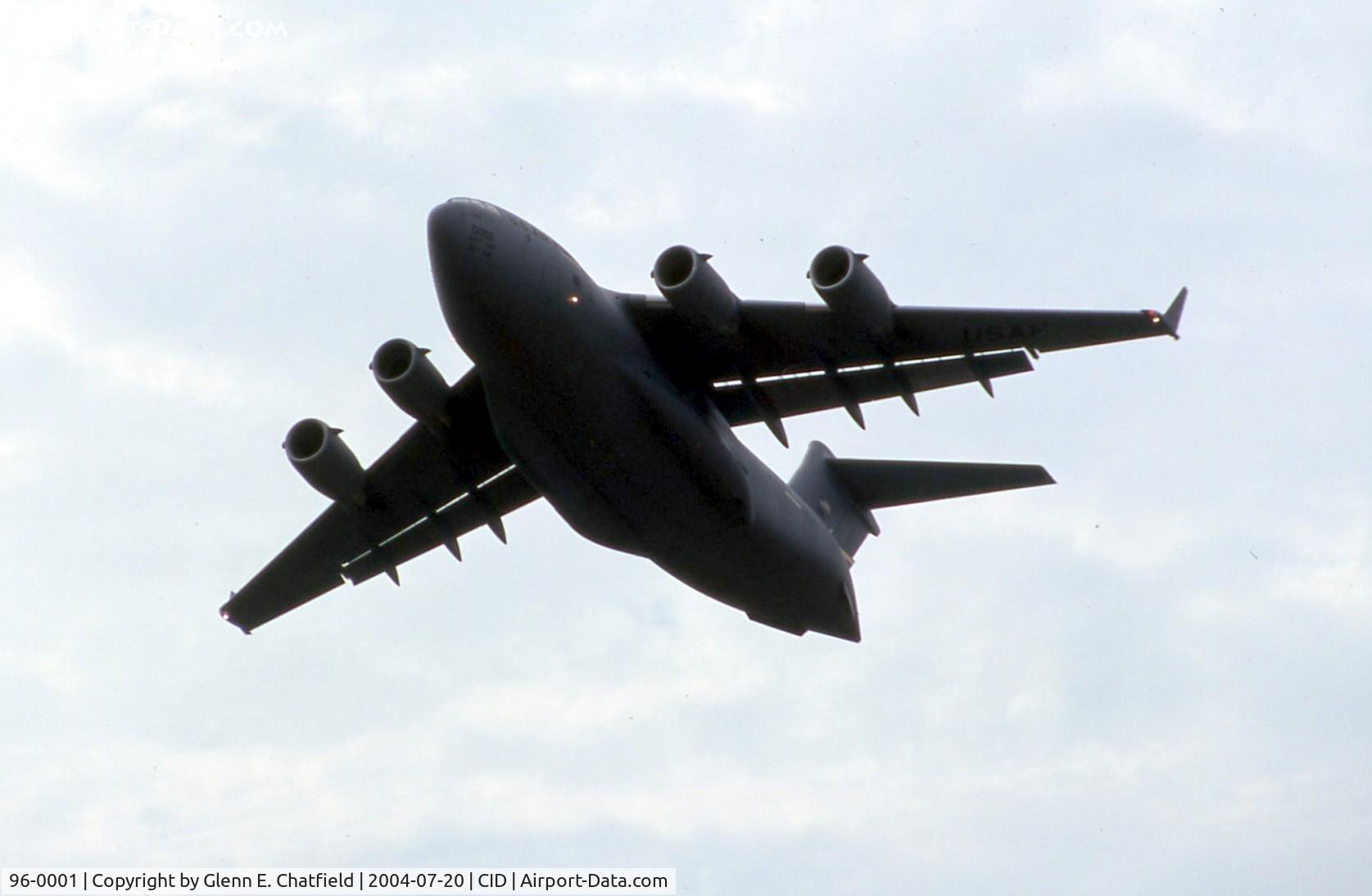 96-0001, 1996 McDonnell Douglas C-17A Globemaster III C/N P-33, Departing runway 13