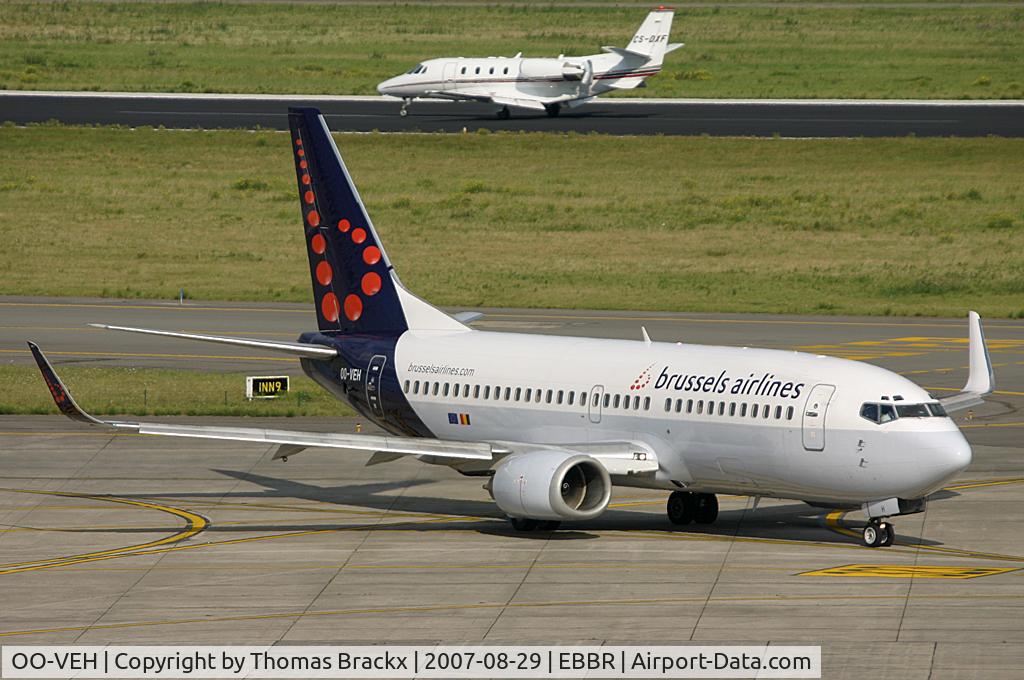 OO-VEH, 1998 Boeing 737-36N C/N 28571, Taxi RWY 07R