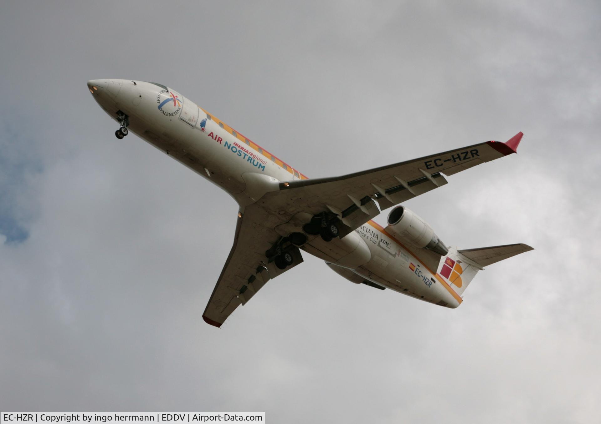 EC-HZR, Canadair CRJ-200ER (CL-600-2B19) C/N 7547, CL600