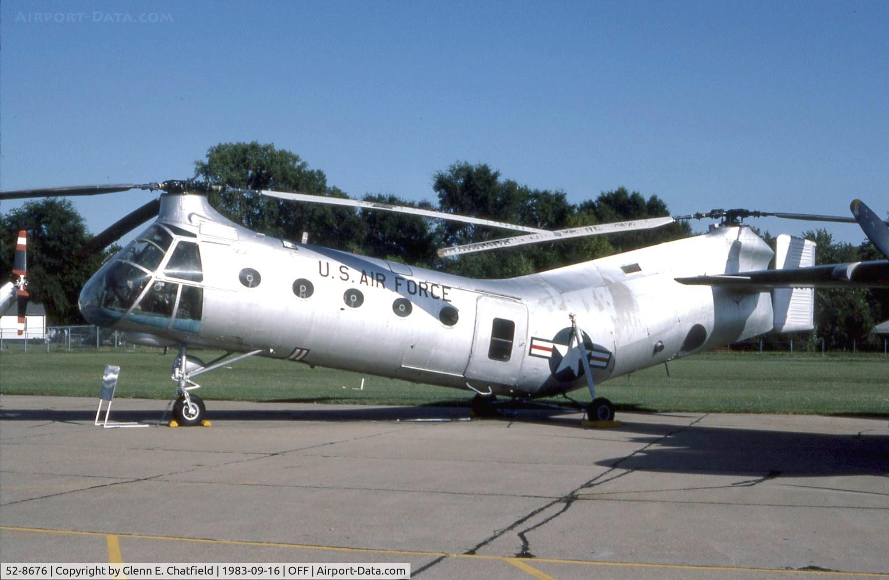 52-8676, 1952 Piasecki CH-21B Workhorse C/N B.39, CH-21B at the old Strategic Air Command Museum