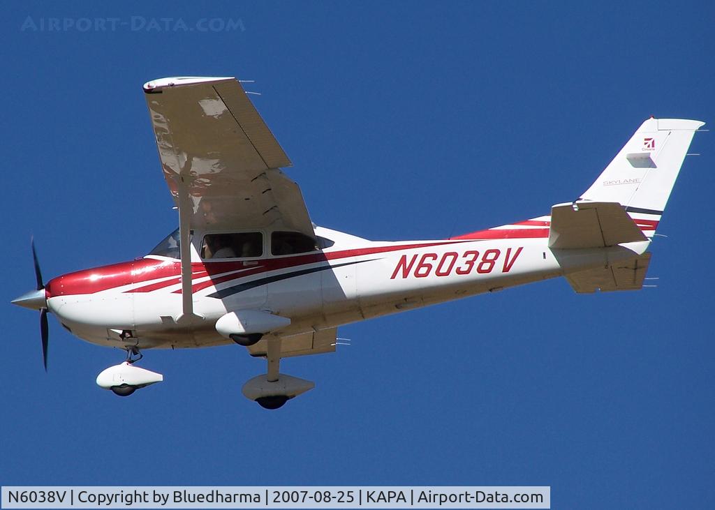 N6038V, 2006 Cessna 182T Skylane C/N 18281832, Landing at 17L