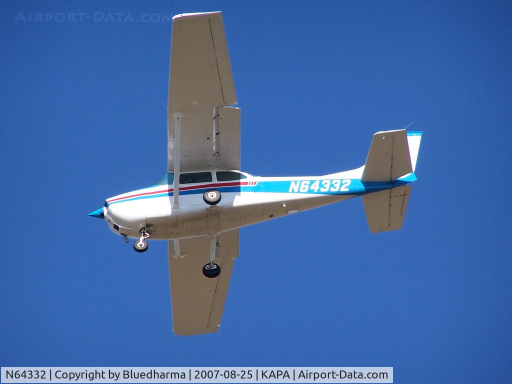 N64332, 1975 Cessna 172M C/N 17265172, Touch and Go 17L