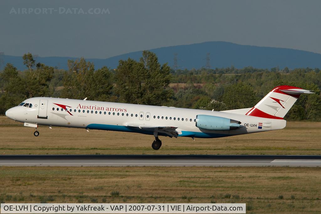 OE-LVH, 1993 Fokker 100 (F-28-0100) C/N 11456, Austrian Arrows