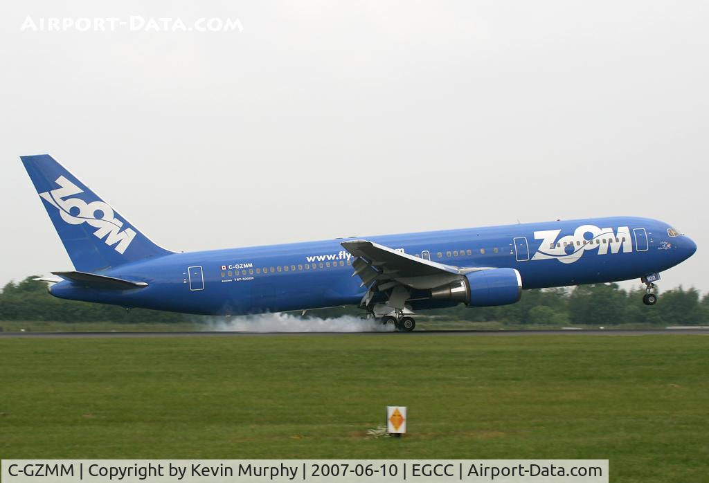 C-GZMM, 1993 Boeing 767-328/ER C/N 27136, Smokey landing