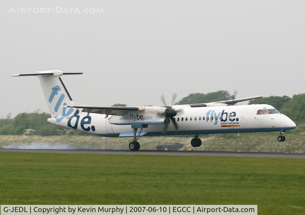 G-JEDL, 2002 De Havilland Canada DHC-8-402Q Dash 8 C/N 4067, Wobbly landing for Flybe