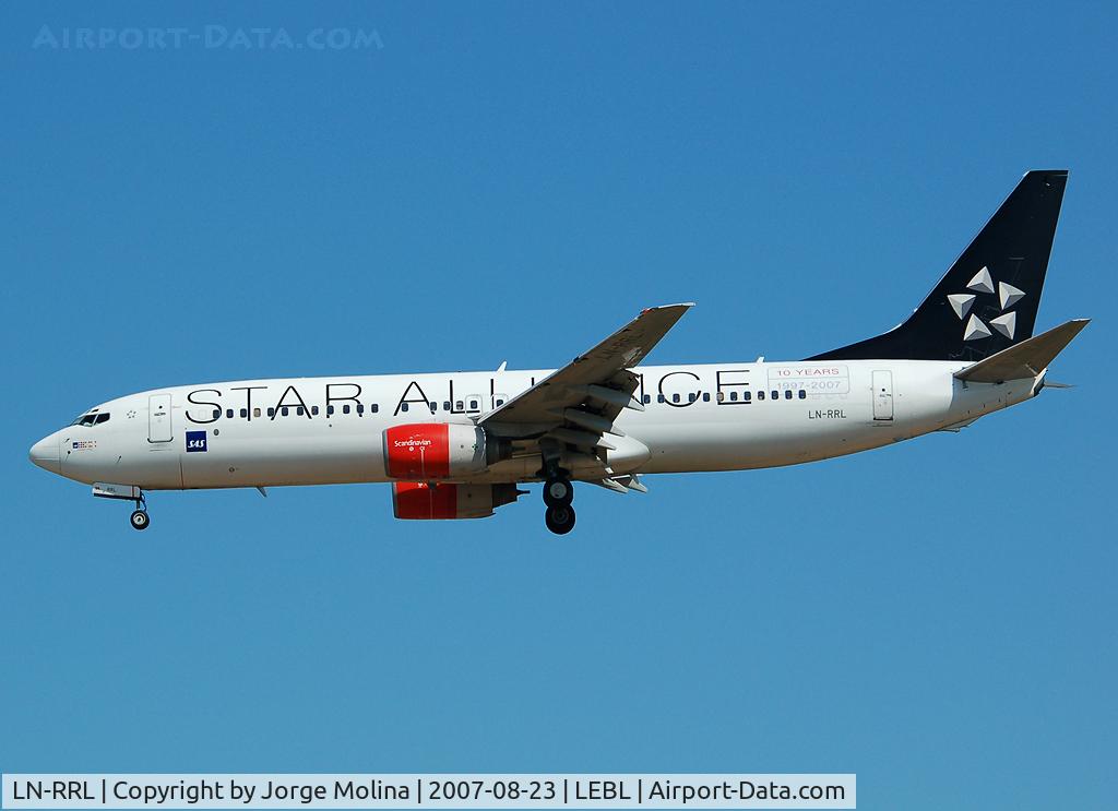 LN-RRL, 2003 Boeing 737-883 C/N 28328, Taking off RWY 25L.