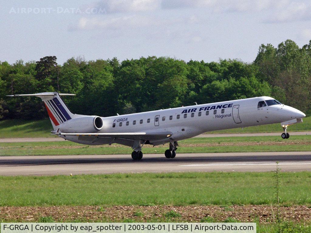 F-GRGA, 1997 Embraer EMB-145EU (ERJ-145EU) C/N 145008, landing on rwy 16