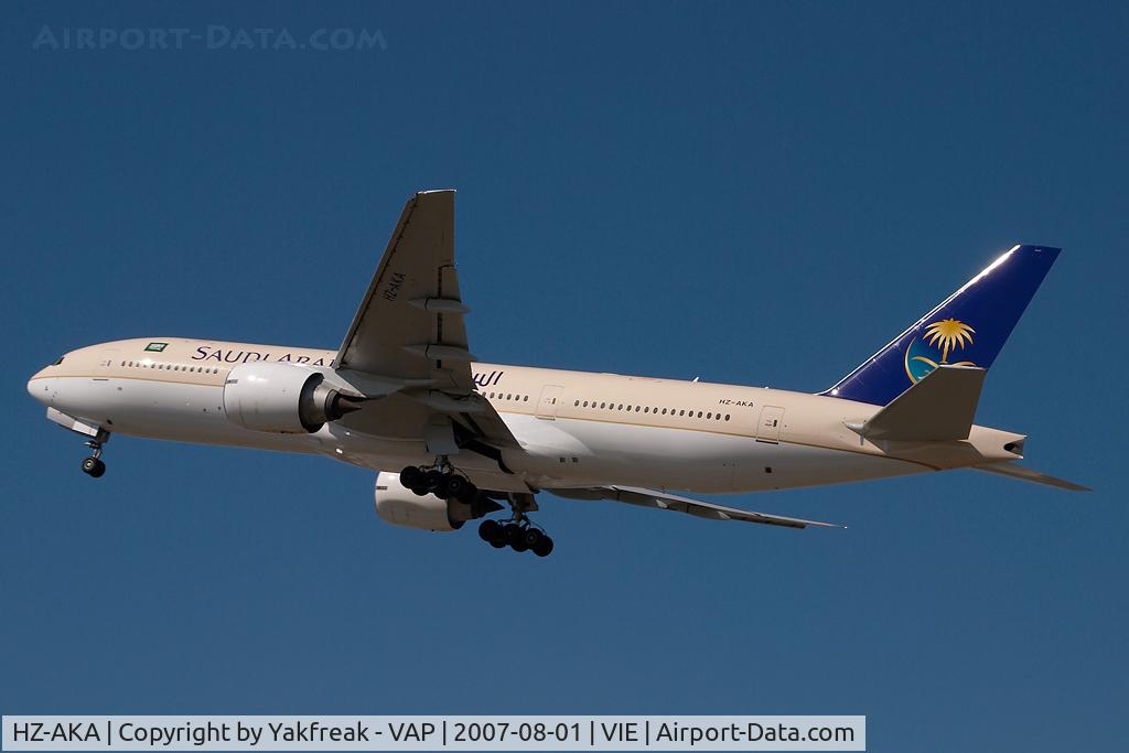 HZ-AKA, 1997 Boeing 777-268/ER C/N 28344, Saudia Boeing 777-200
