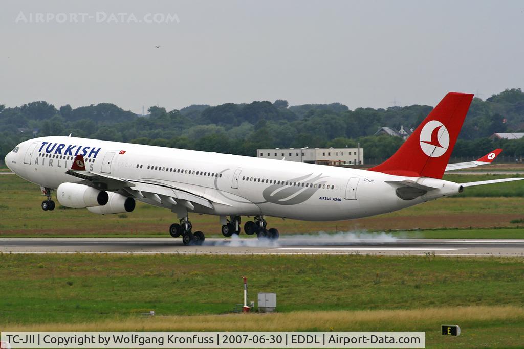 TC-JII, 2000 Airbus A340-313 C/N 331, Touchdown RWY23L