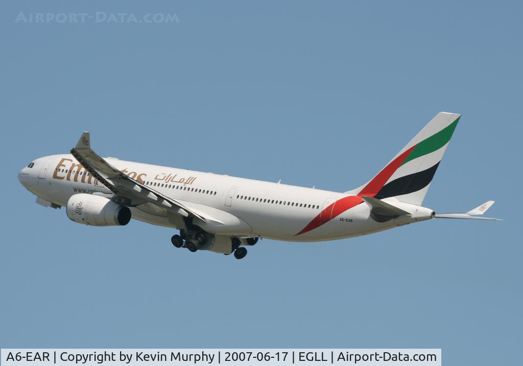 A6-EAR, 2003 Airbus A330-243 C/N 536, Middle Eastern beauty