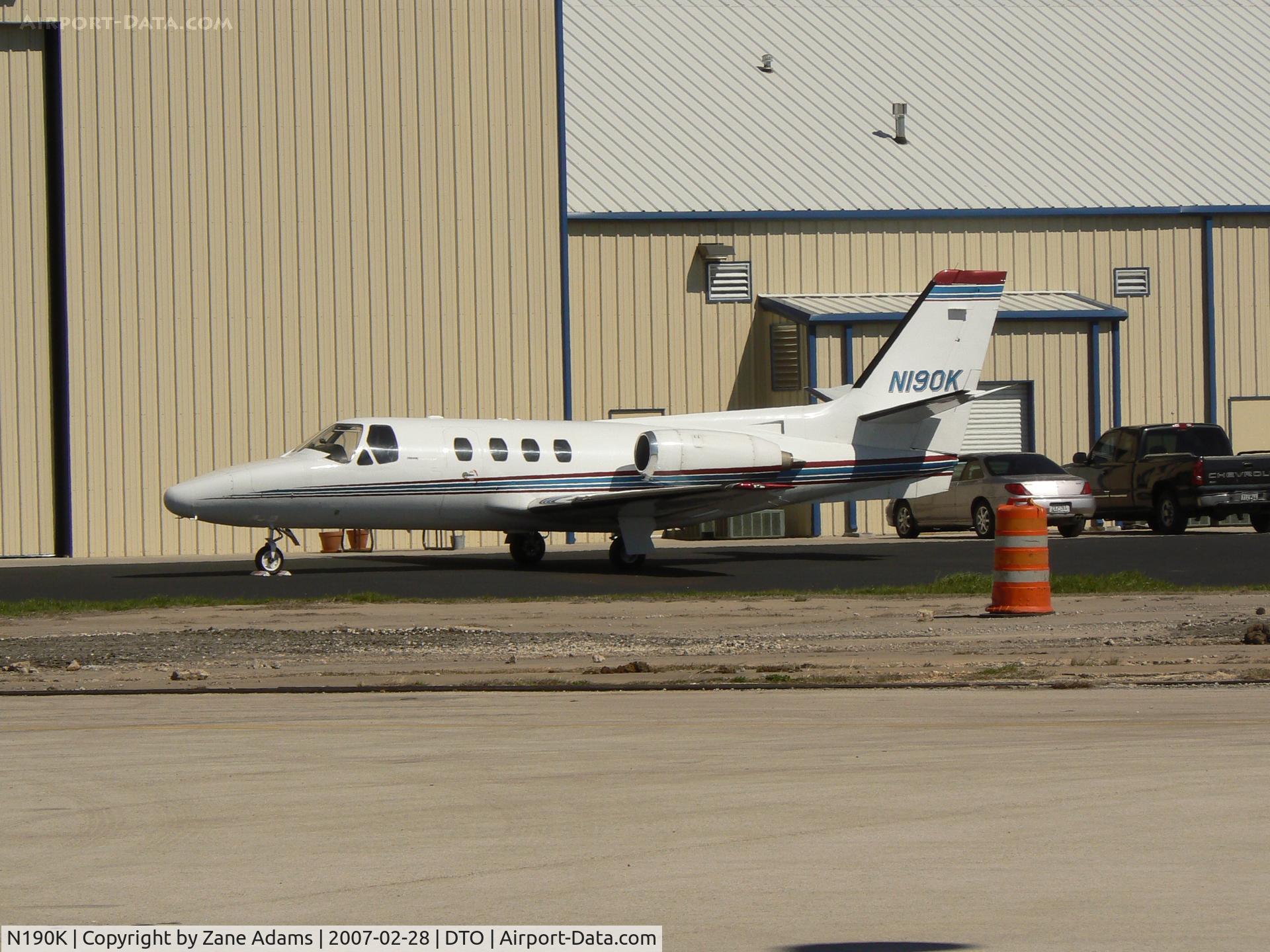 N190K, 1981 Cessna 501 Citation I/SP C/N 501-0192, Klabzuba Oil?