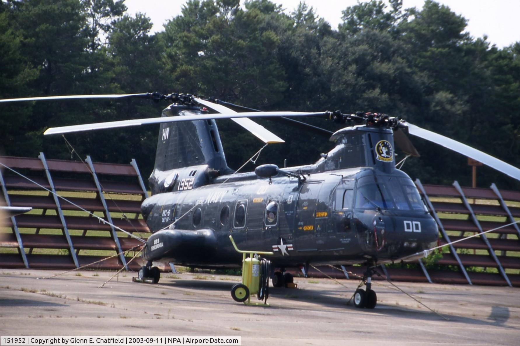 151952, Boeing Vertol HH-46A Sea Knight C/N 2102, HH-46A at the National Museum of Naval Aviation