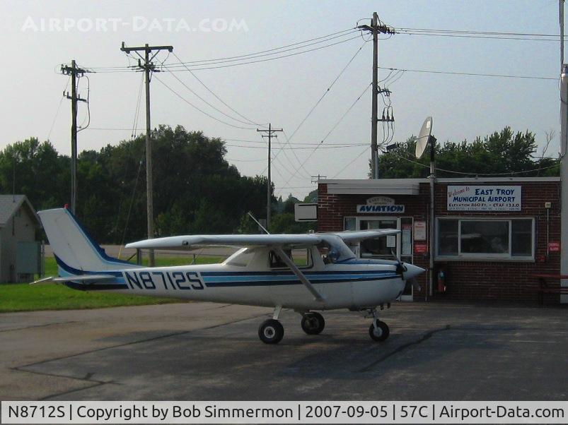 N8712S, 1965 Cessna 150F C/N 15062012, On the ramp at East Troy, WI