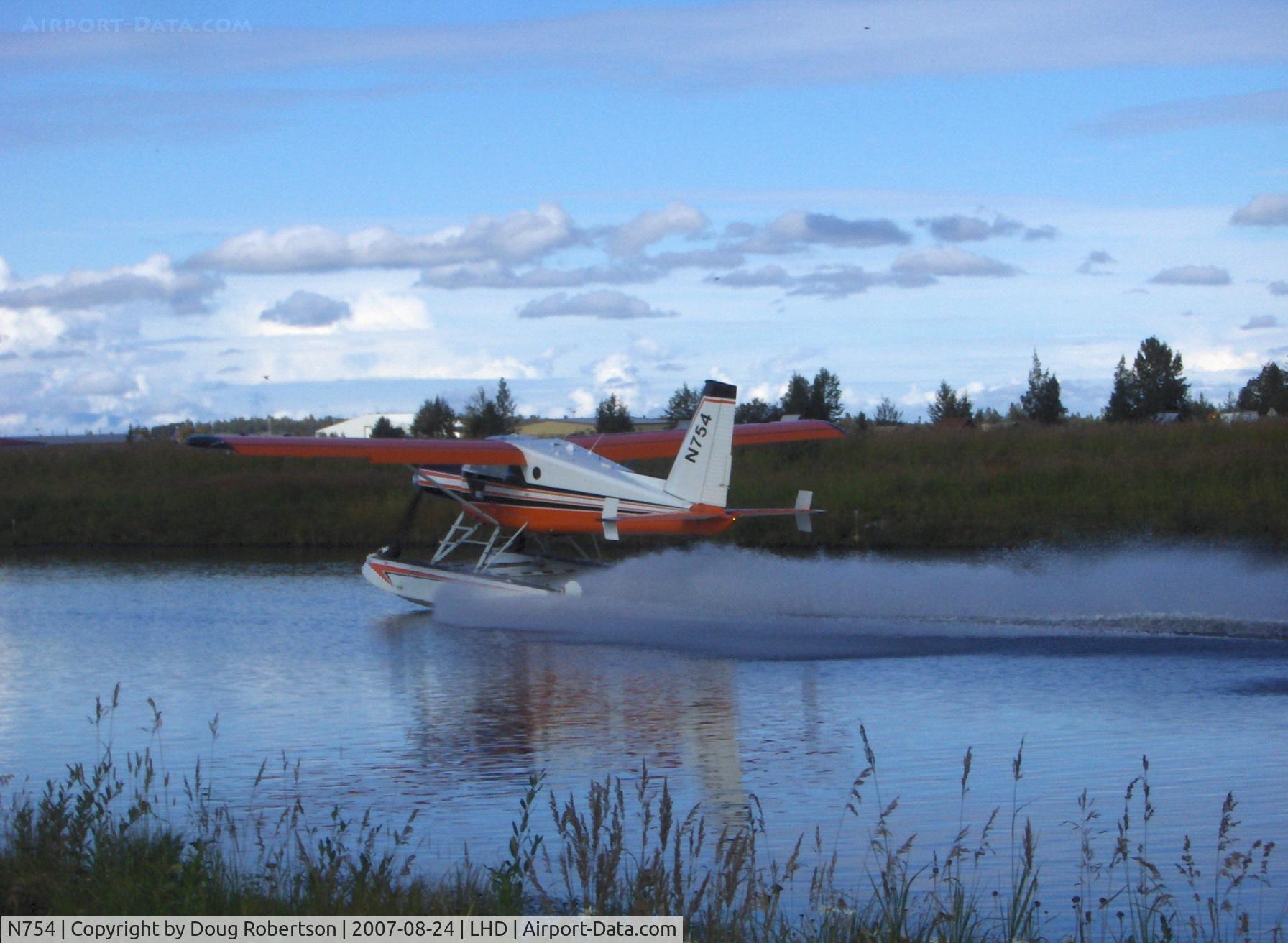 N754, 1965 De Havilland Canada U-6A Beaver C/N 1207, 1965 DeHavilland BEAVER U-6A, P&W R-985 450 Hp is listed, but I think a P&W(C) PT6A turboprop conversion, of US Dept. of Interior, 8 seats, Experimental Class, splashdown