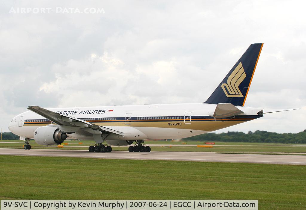 9V-SVC, 2001 Boeing 777-212/ER C/N 28526, Rolling down 23L