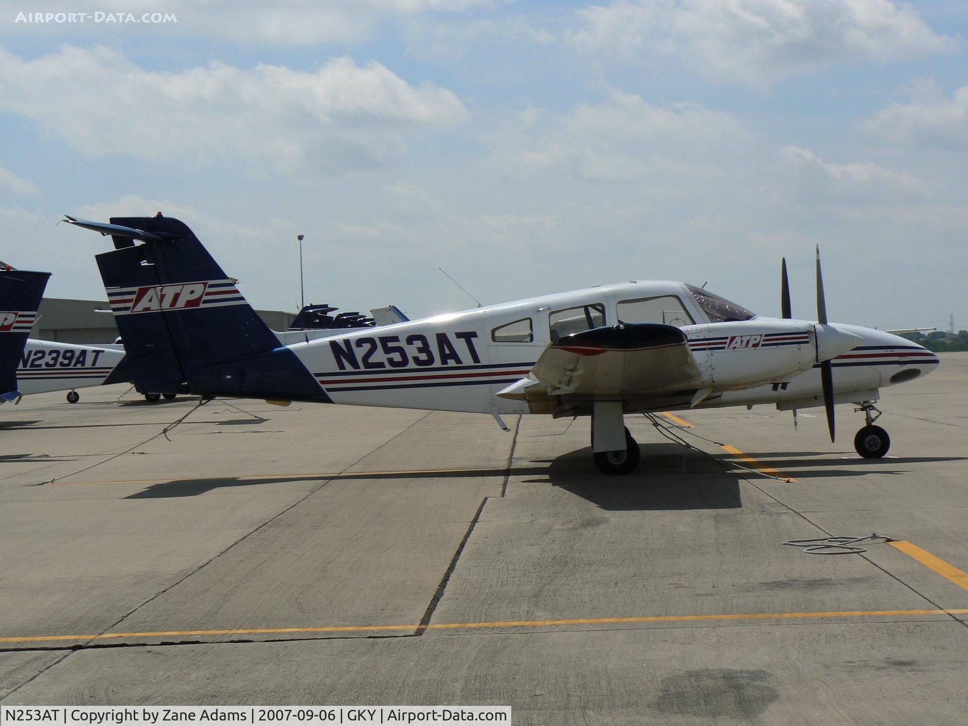 N253AT, 2001 Piper PA-44-180 Seminole C/N 4496057, Flight Training