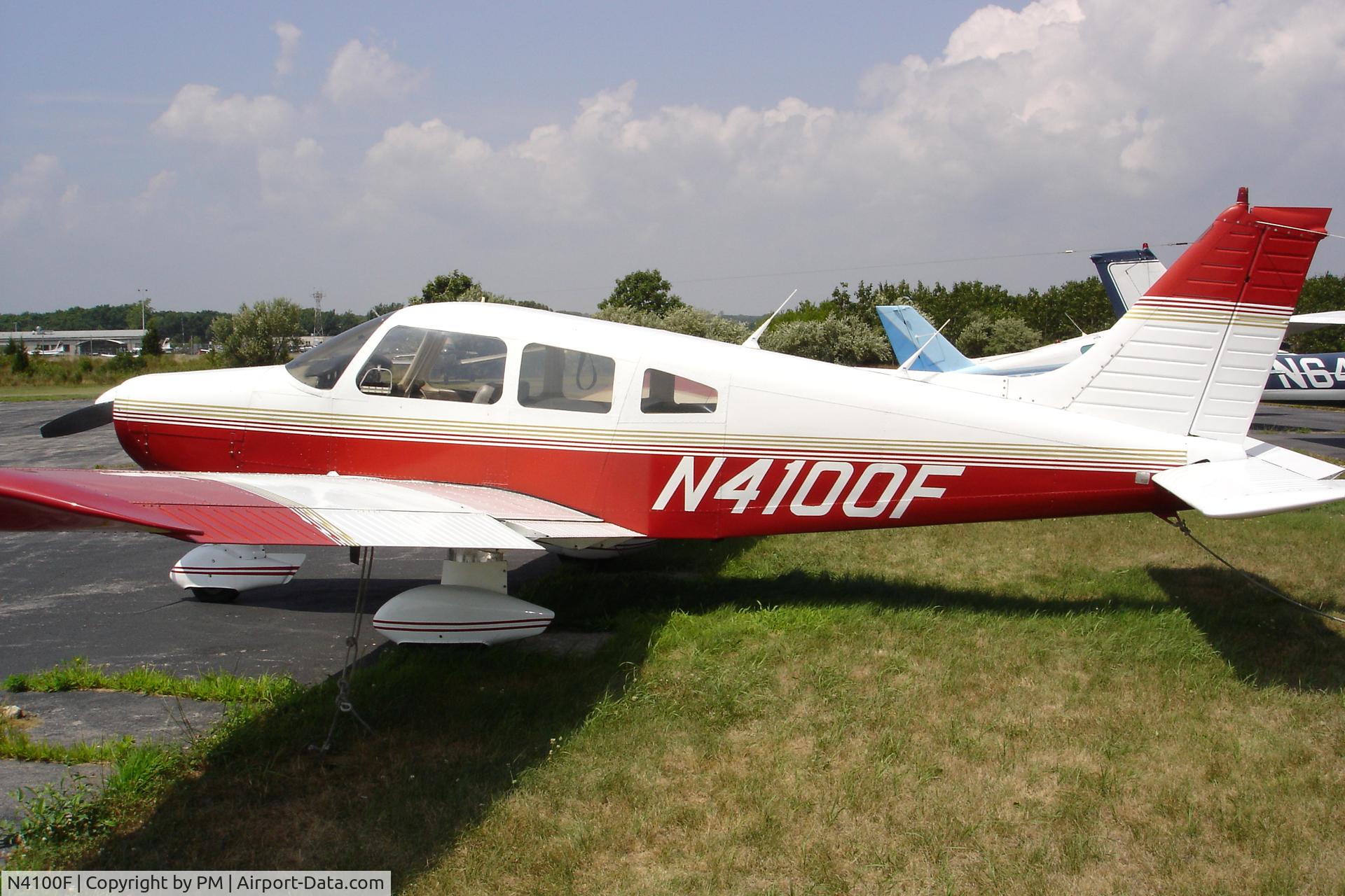 N4100F, 1976 Piper PA-28-151 C/N 28-7715006, exterior