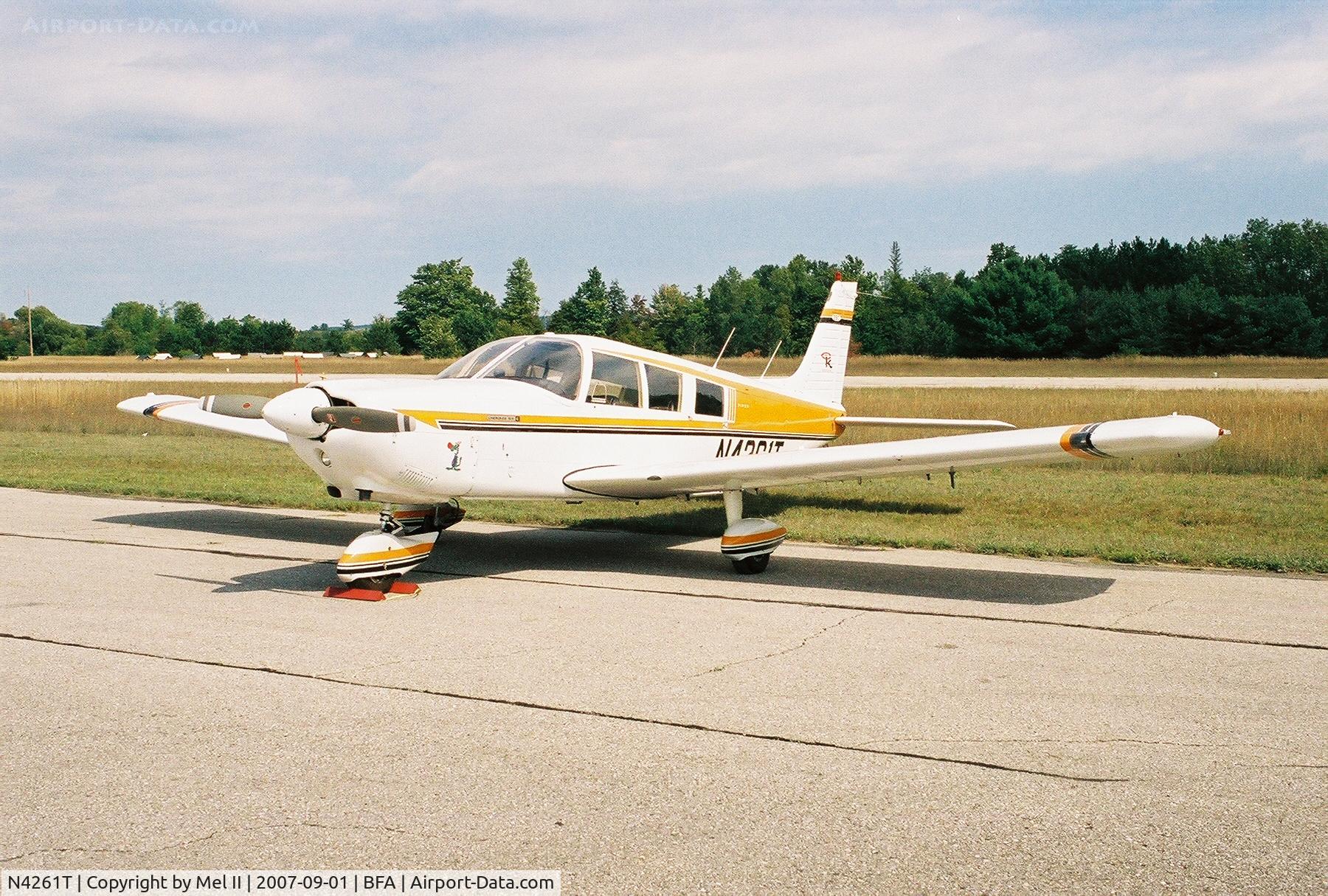 N4261T, 1971 Piper PA-32-260 Cherokee Six C/N 32-7200013, Parked @ Boyne Mountain Airport (BFA)
