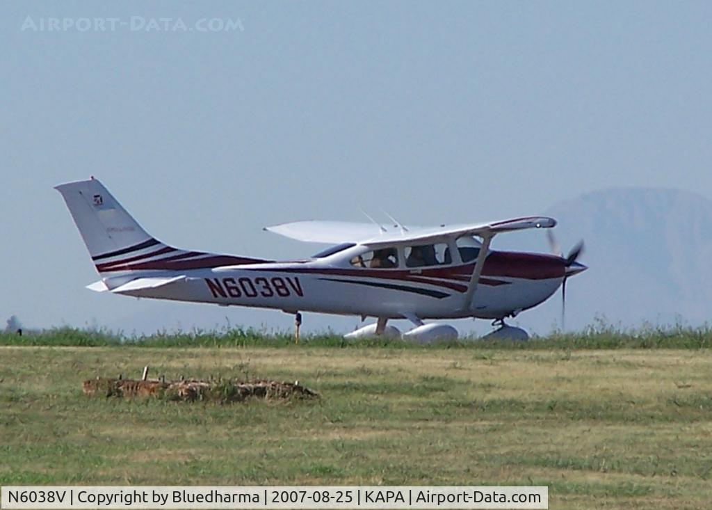 N6038V, 2006 Cessna 182T Skylane C/N 18281832, Taxi for Takeoff