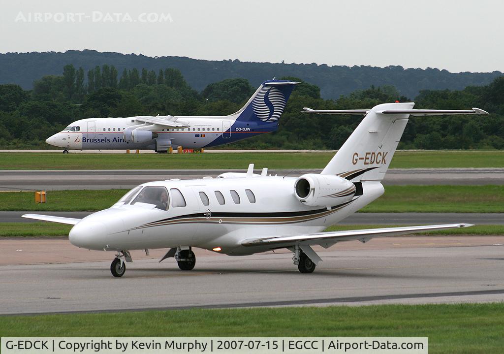 G-EDCK, 2003 Cessna 525 CitationJet CJ1 C/N 525-0510, Passing the viewing park.