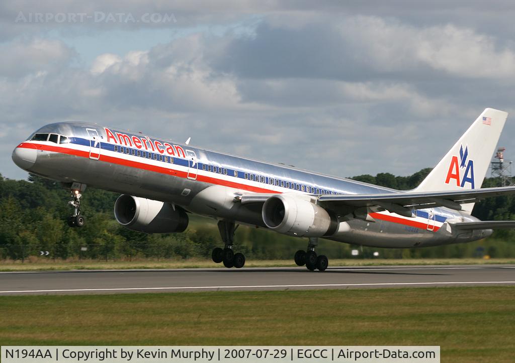 N194AA, 2001 Boeing 757-223 C/N 32388, AA 757