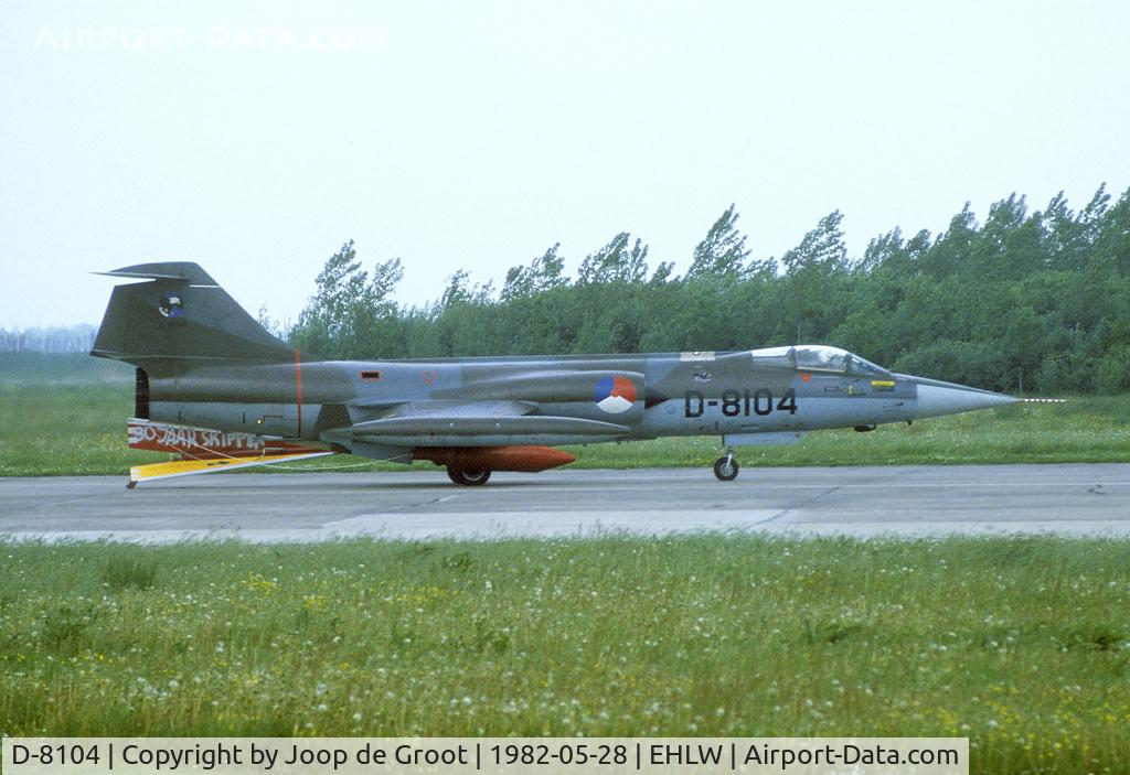 D-8104, Lockheed F-104G Starfighter C/N 683-8104, As can be seen on the dart the pilot 