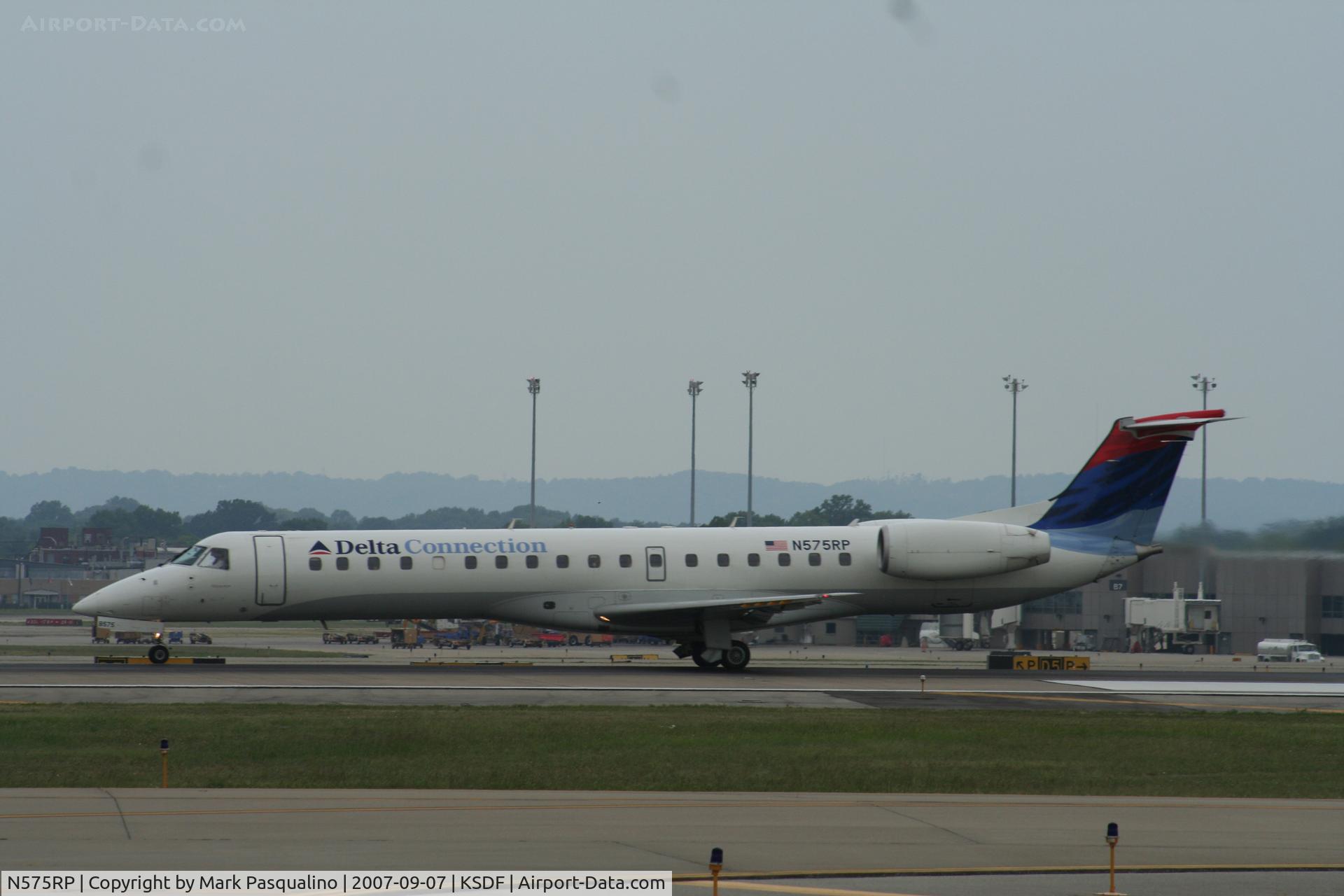 N575RP, 2004 Embraer ERJ-145LR (EMB-145LR) C/N 14500847, EMB-145LR