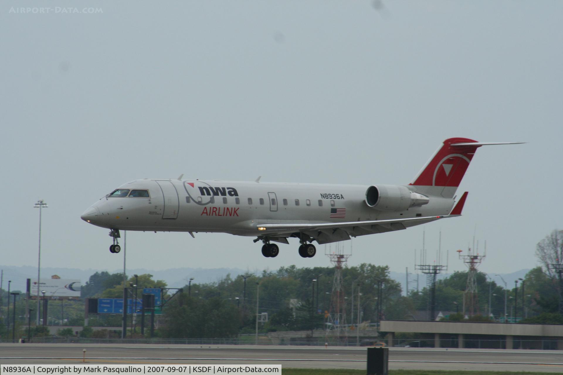 N8936A, 2004 Bombardier CRJ-200 (CL-600-2B19) C/N 7936, CL-600-2B19