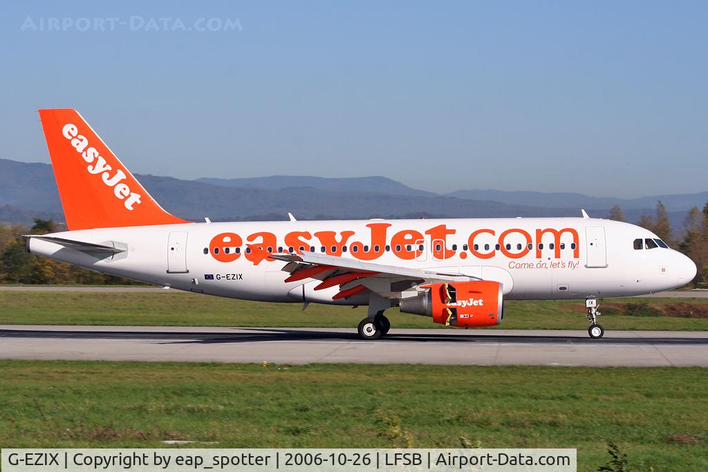 G-EZIX, 2005 Airbus A319-111 C/N 2605, landing on rwy 16