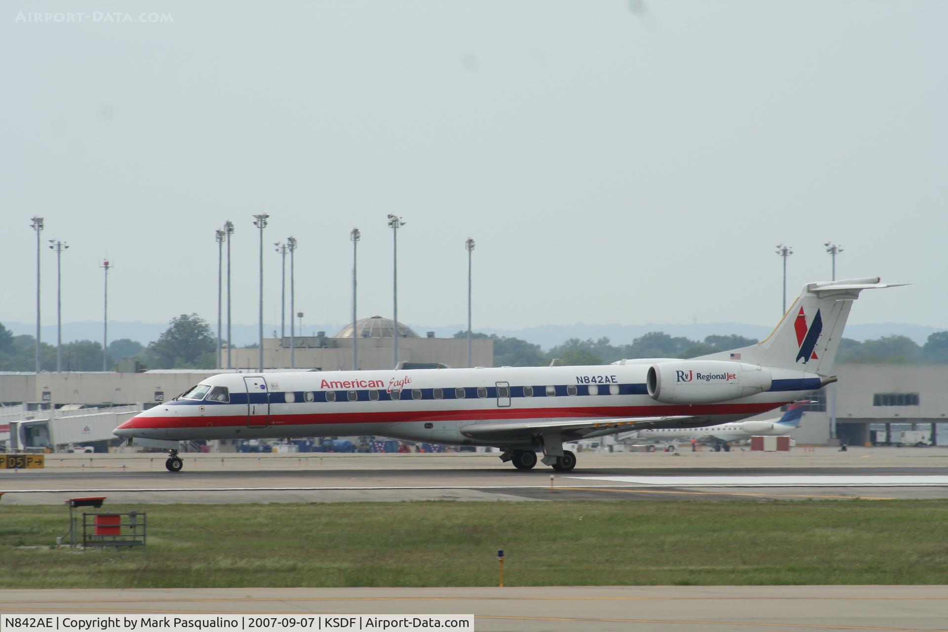 N842AE, 2002 Embraer ERJ-140LR (EMB-135KL) C/N 145673, EMB-135KL
