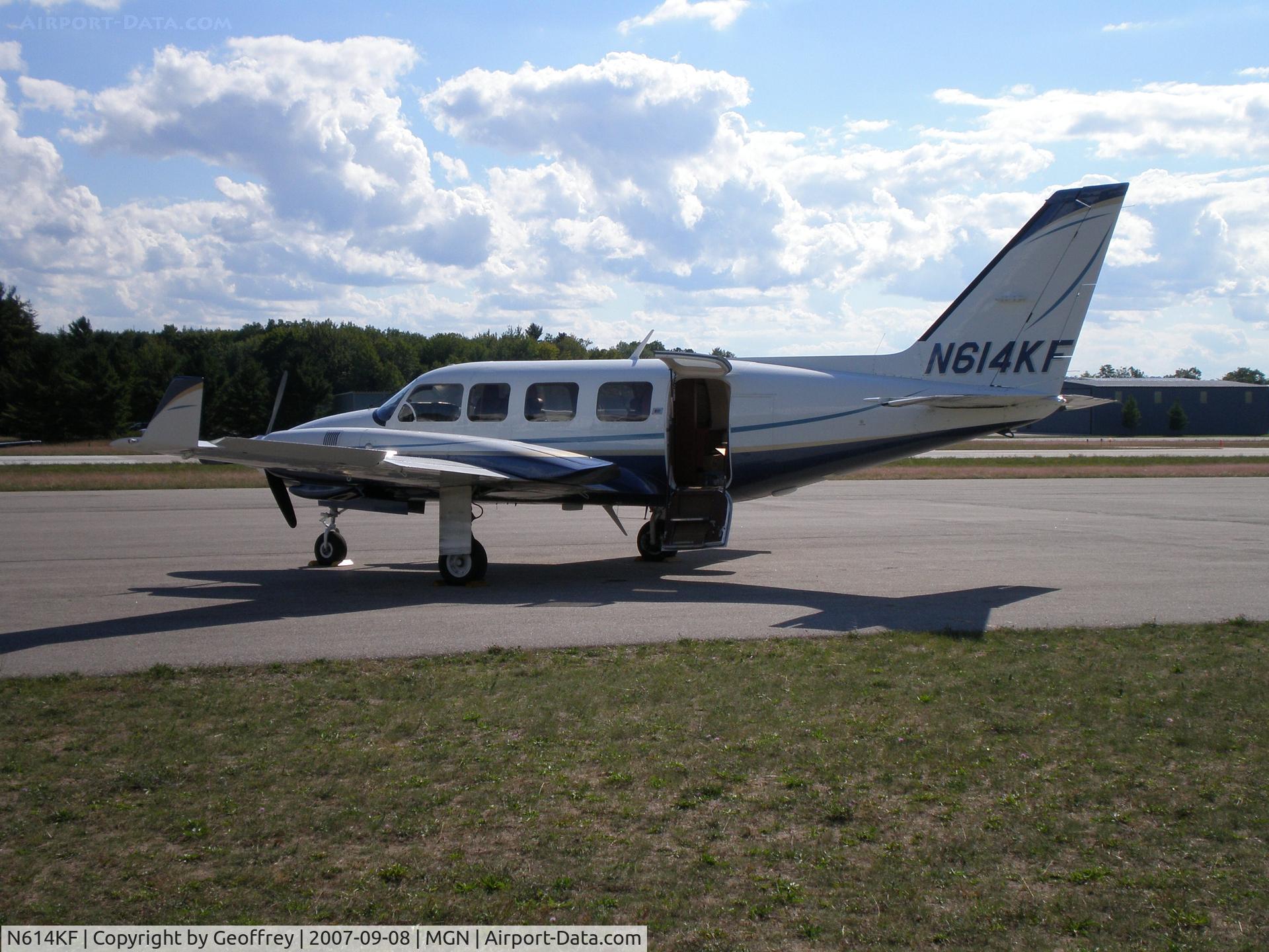 N614KF, 1977 Piper PA-31-350 Chieftain C/N 31-7752136, Piper Dreaming