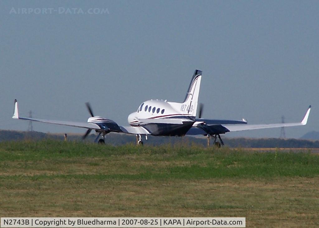 N2743B, 1981 Cessna 414A Chancellor C/N 414A0809, Taxi to takeoff 17L