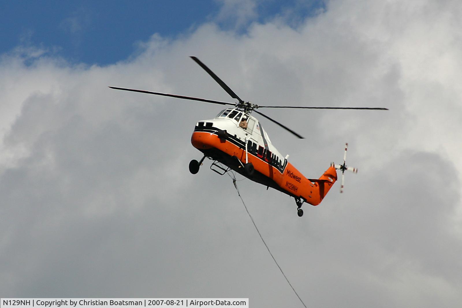 N129NH, 1975 Sikorsky S-58JT C/N 58-855, Standing by on the Ukiah Complex fire - Frazier Helibase, near La Grande, Oregon.