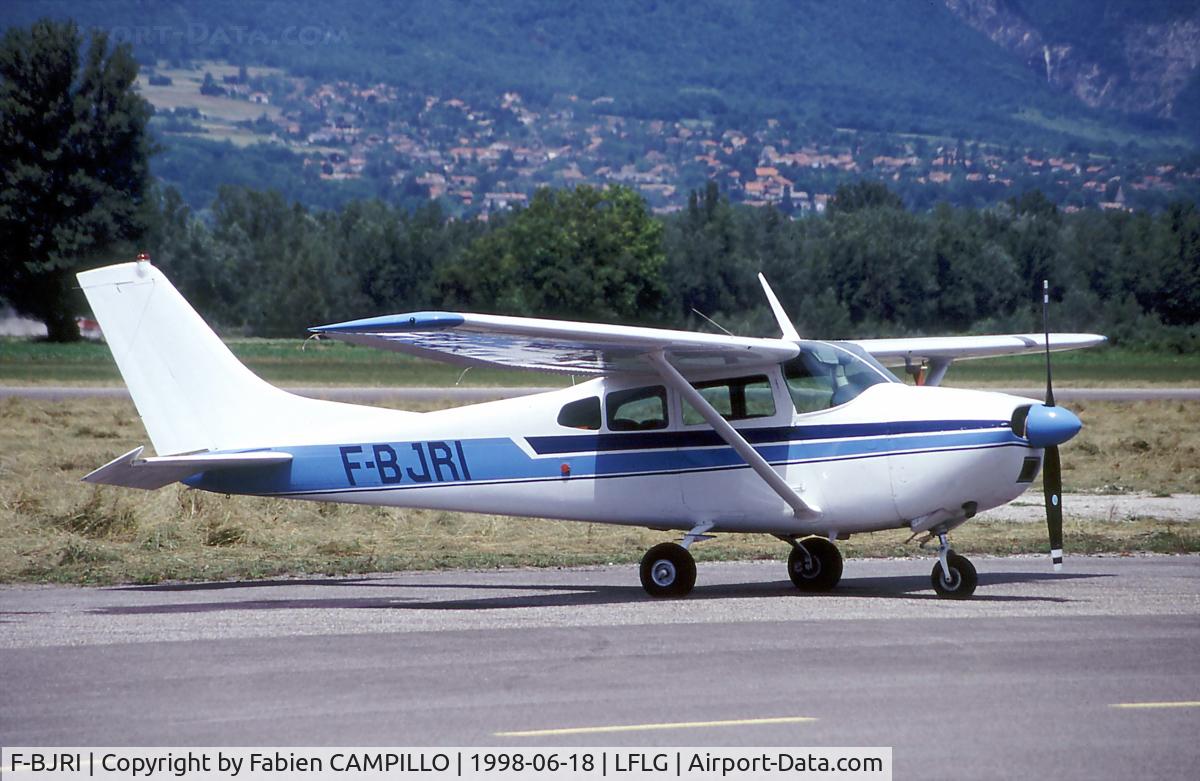 F-BJRI, Cessna 182D Skylane C/N 18253401, 182-53041